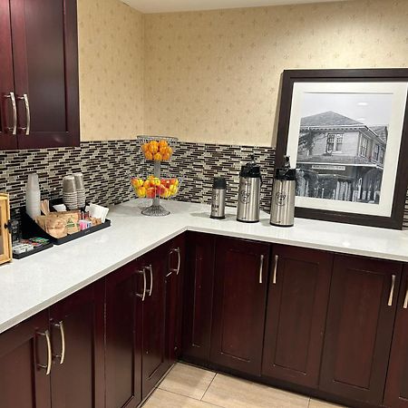 Prestige Aberdeen Lodge Камлупс Экстерьер фото