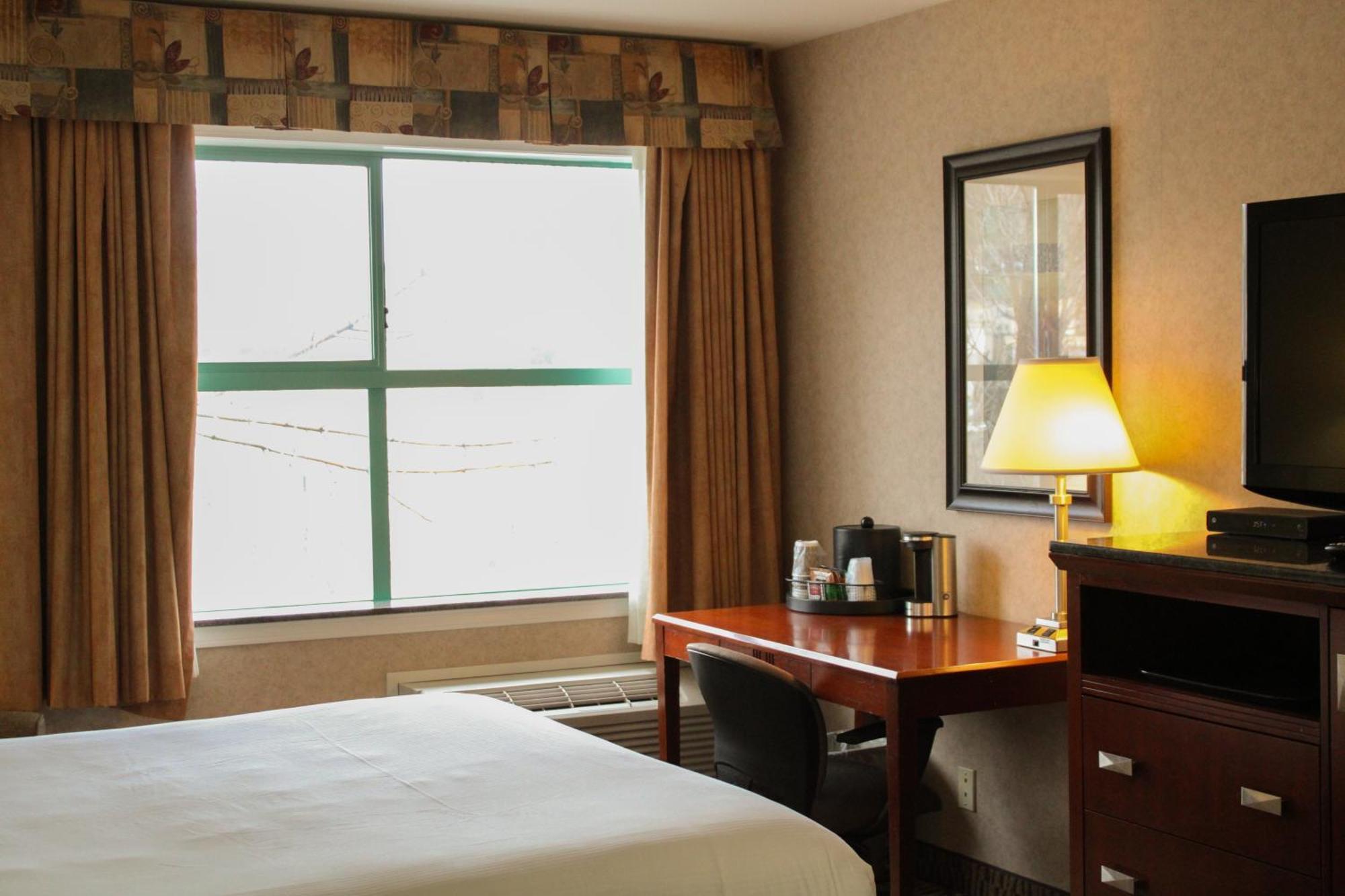 Prestige Aberdeen Lodge Камлупс Экстерьер фото