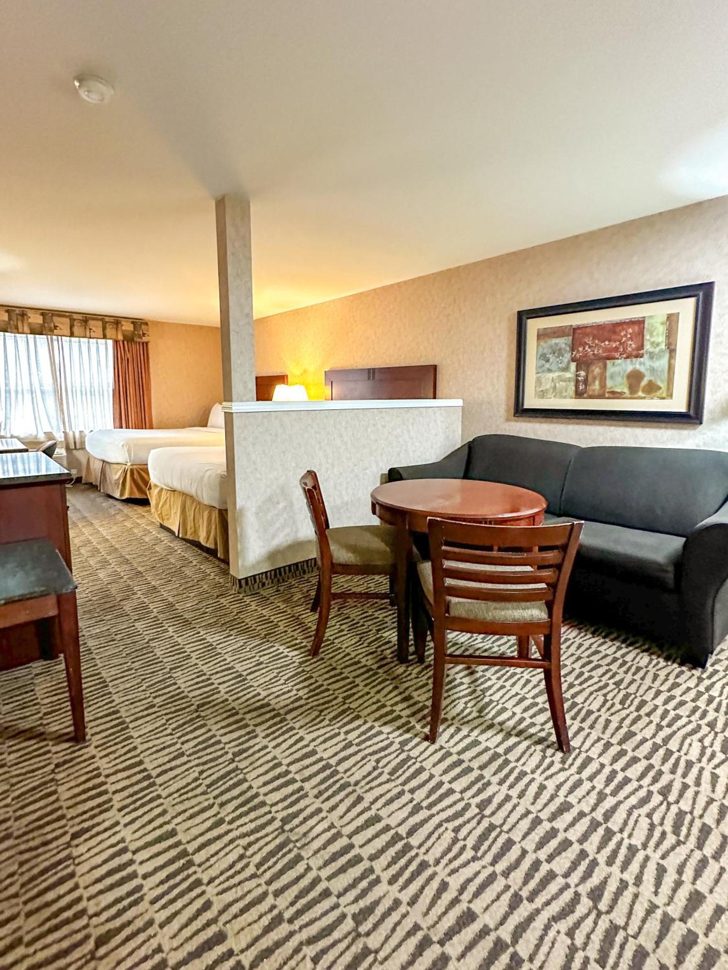 Prestige Aberdeen Lodge Камлупс Экстерьер фото