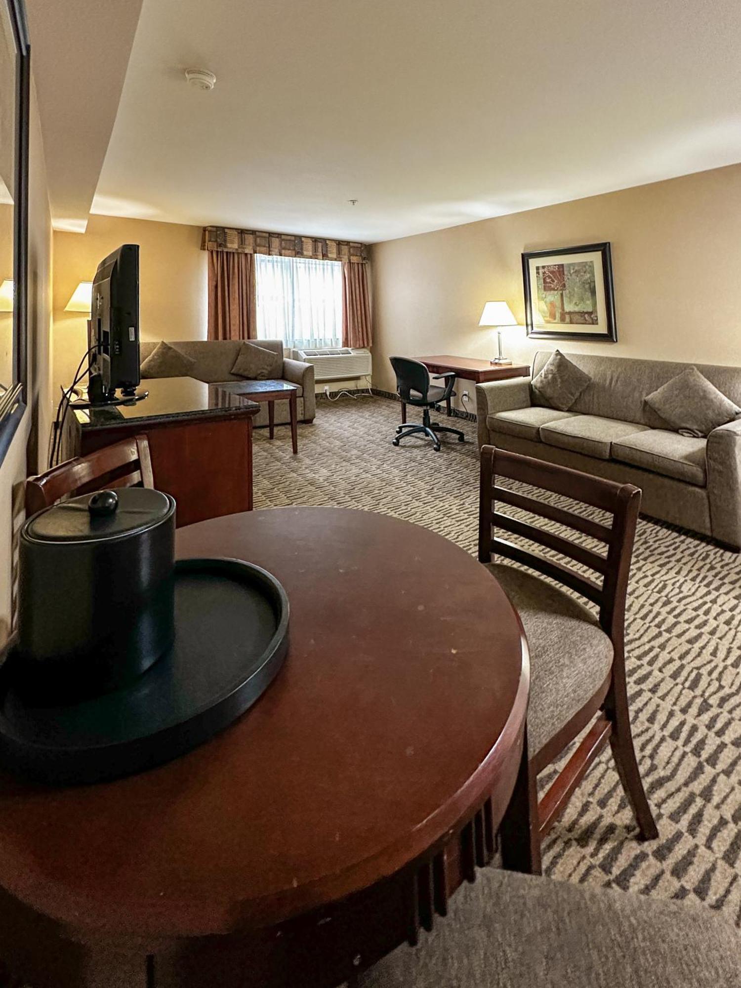 Prestige Aberdeen Lodge Камлупс Экстерьер фото