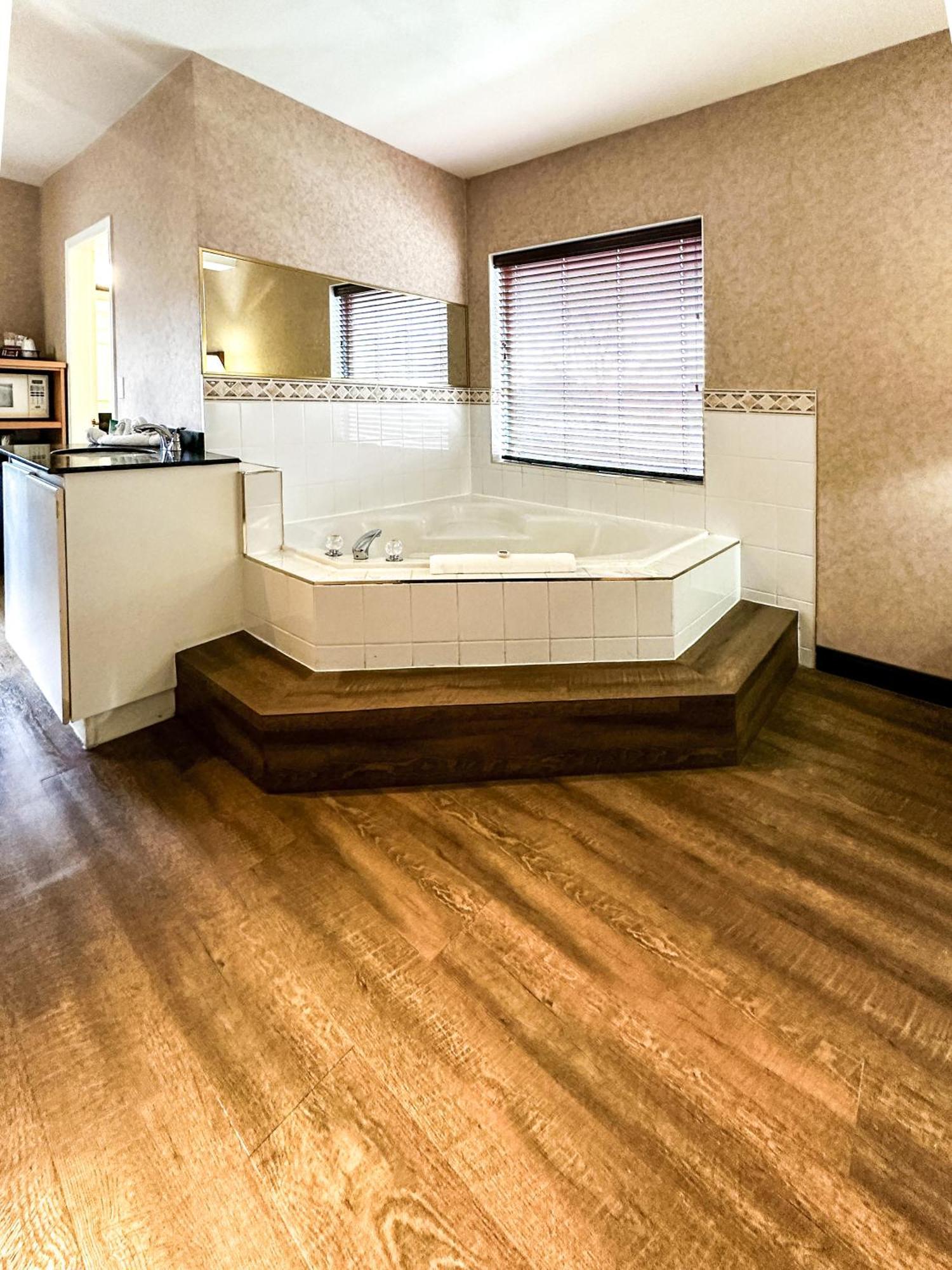 Prestige Aberdeen Lodge Камлупс Экстерьер фото